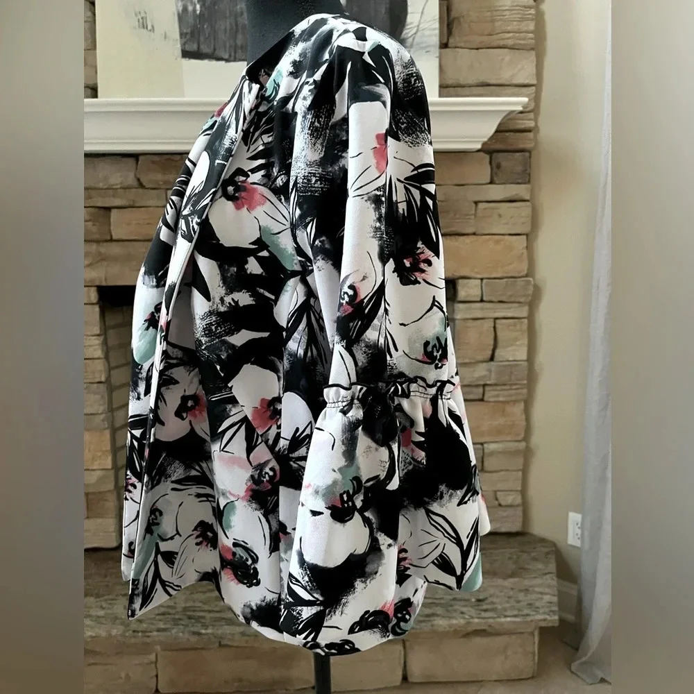 Lane Bryant Open Front Bell Sleeve Blazer Women's Plus Size 18/20 Floral